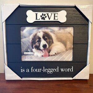 Malden Black and White Dog Frame